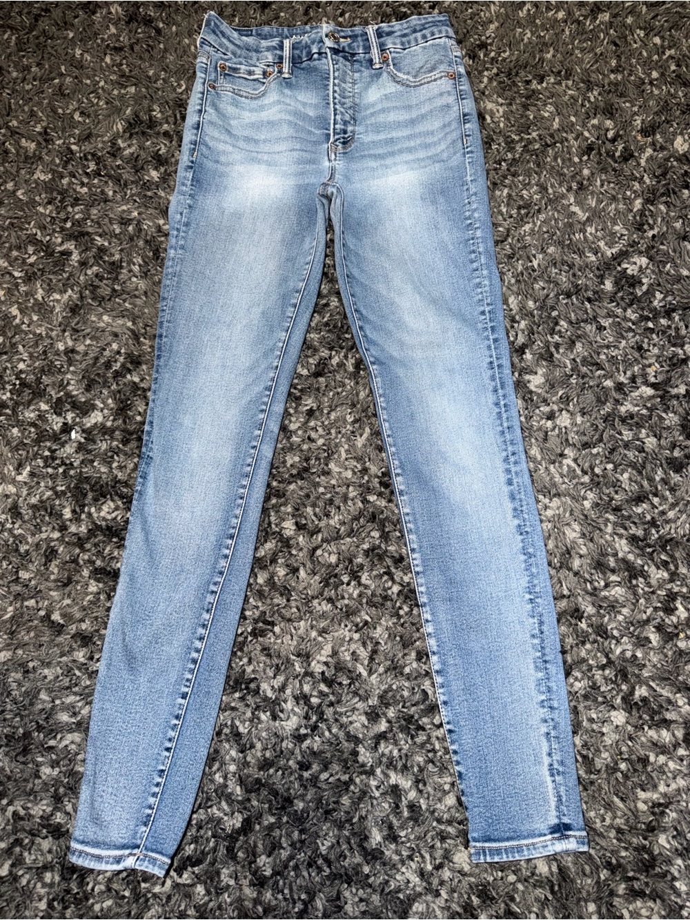 AE Lu(x)e Super High-Waisted Jegging. Size: 6 Long